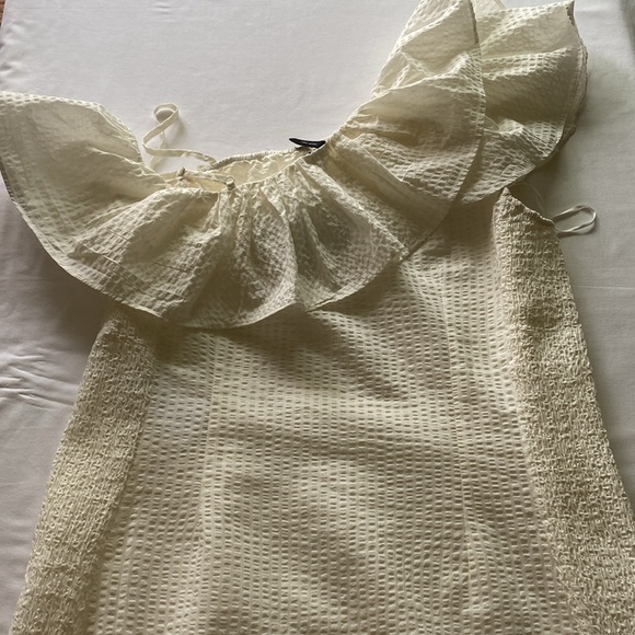 Vero Moda Dresses & Skirts - Vero Moda Ivory Ruffled A-line Sundress